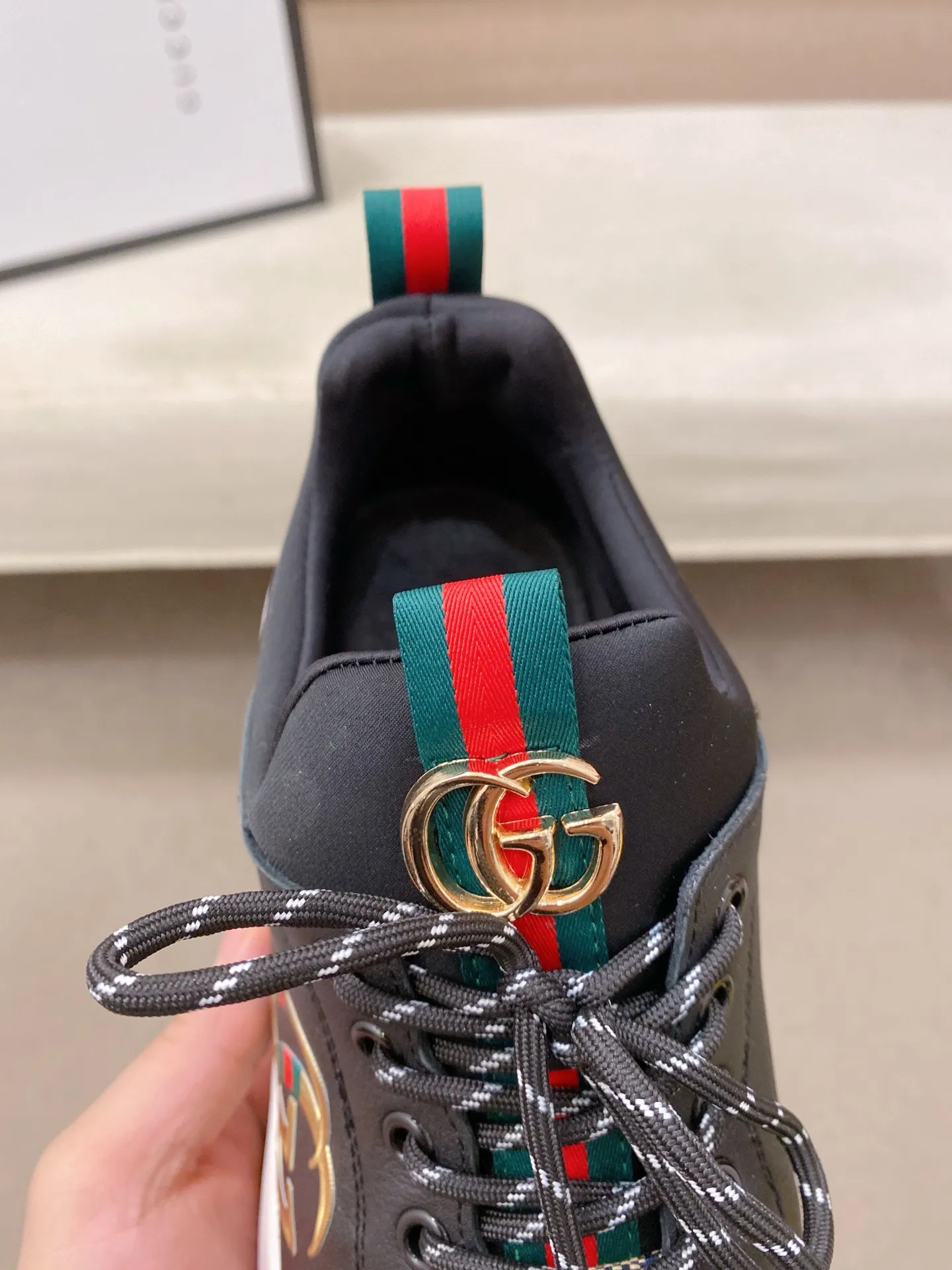 Men's clothing and shoes💰:462💰 (GUCCI) The latest model from the official website🎁🎁Casual and fashionable men's shoes👟, hot style💥The version is simple and elegant, exclusive for trendy men. The unique latest brand elements from the official website👑Original Gucci decoration, fashionable and generous, the fabric is original cowhide ✅Mesh breathable lining, the official website specifies wear-resistant casual outsole, the classic model is taken in kind at the counter🎬38-44 (can be customized for 45 non-refundable)